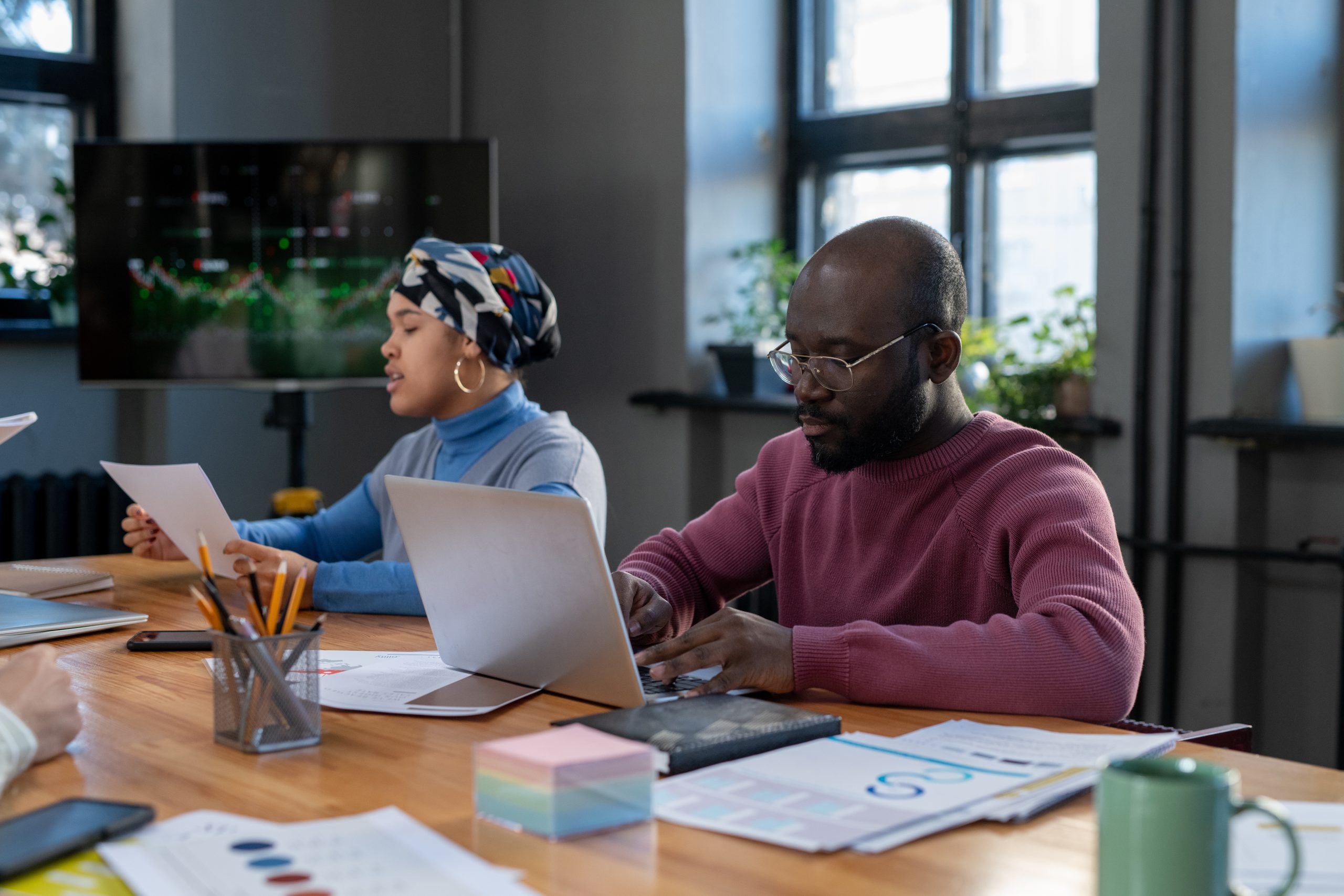 AI for Freelancers: Maximizing Efficiency and Time Management with Smart Tools: