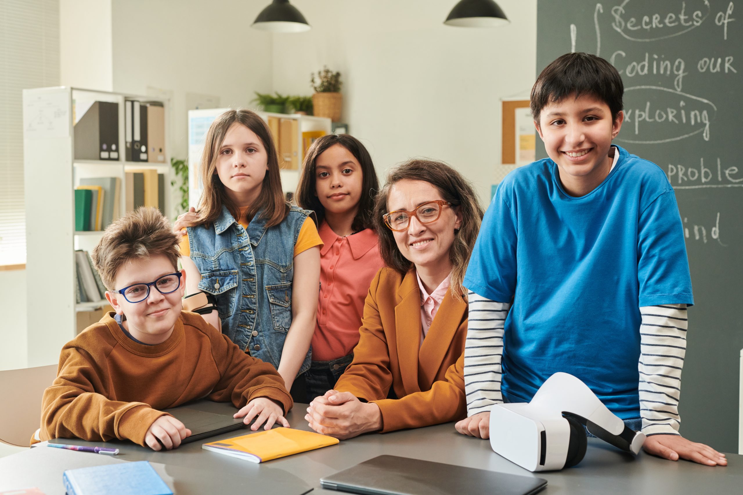 Empowering Minds: Innovative Trends Shaping Modern Education: