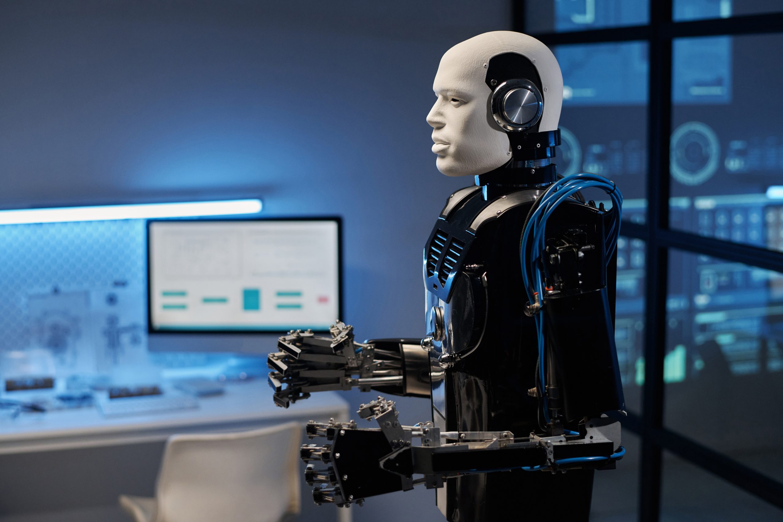 Maximizing Efficiency: The Role of AI Assistants for Solo Founders and Entrepreneurs: