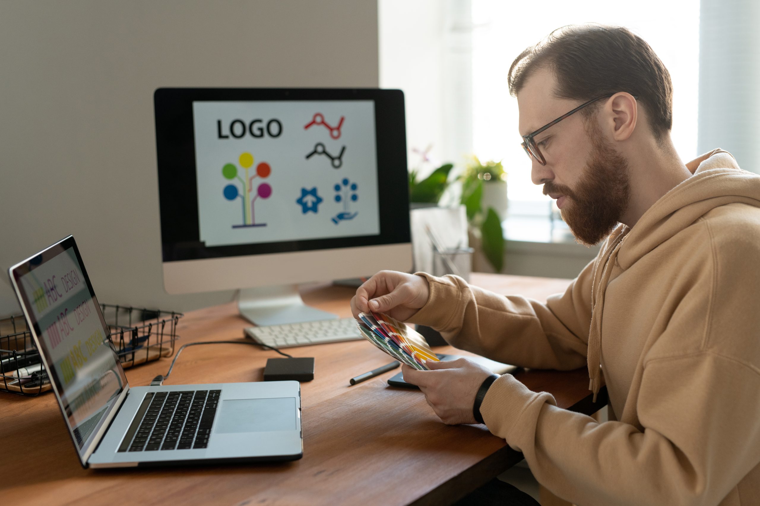 Design Smarter: Top AI Tools for Logo Creation and Branding in 2025: